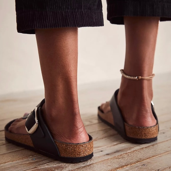 ⏳expiring item⏳New Birkenstock Gizeh Big Buckle sandal- EU40 (narrow/medium fit) - Picture 3 of 15